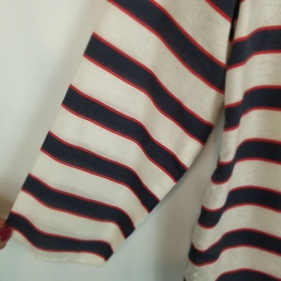 Cute boxy, red white blue top w/tie in back. Sz XS - Picture 8 of 10